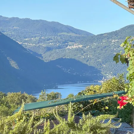 Feriehus Casa Di Ariel Carlazzo